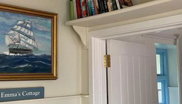 Emma's Cottage - Photo 2