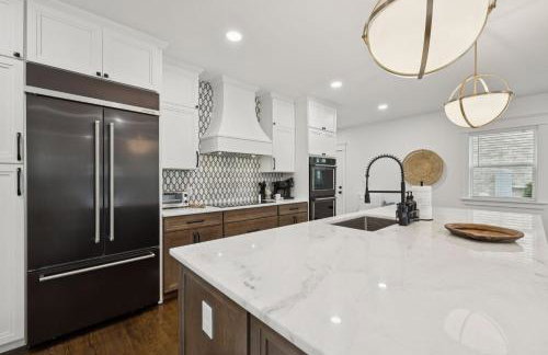 Nash Urban Oasis with Rooftop and Modern Amenities - Foto 22