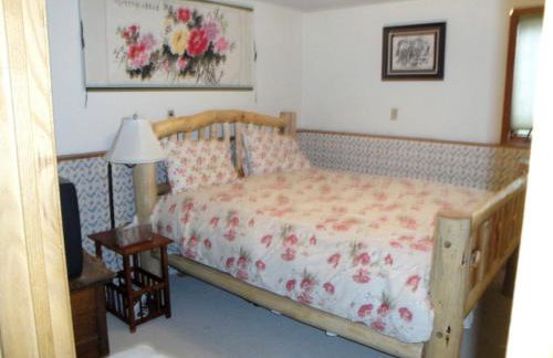 Secluded Lodge Rental for Large Groups in Lewis and Clark National Forest, Montana - Foto 13