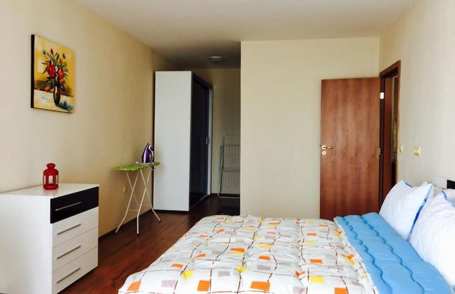 Aheloy Palace Apartments - Photo 12