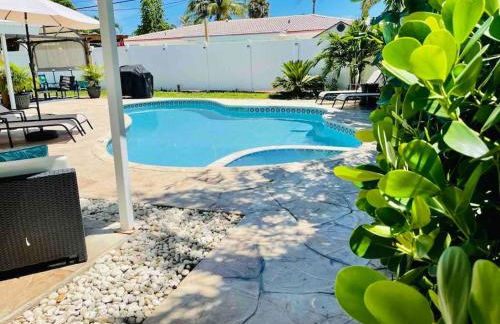 Pompano home with private heated Pool 3D tour available - Foto 8