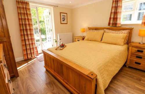 Little Acorns - Photo 17