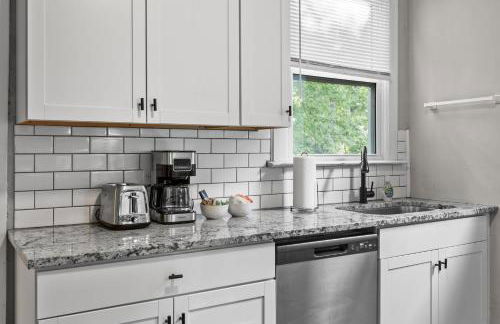 Louisville Haven With BBQ Fire Pit & Private Yard - Foto 16