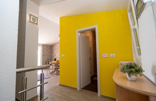 Seaview & Balcony Apartment PETRA - Foto 3