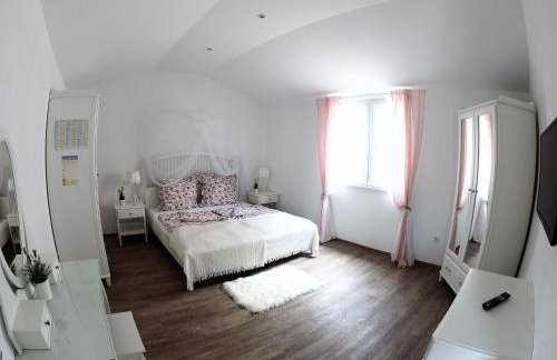 Villa Ludilo mit 4 Apartments in Poljica - Marina bei Trogir Split - Photo 31