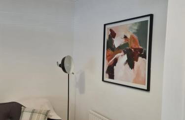 Ground Floor Maisonette Near St James St Overground Station - Foto 14