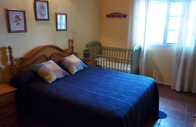 Detached Rural and Rustic House With a Private Swimming Pool - Photo 6