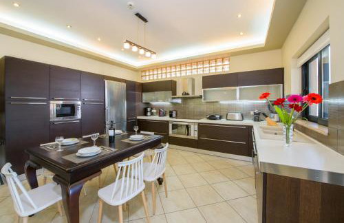 Manolia Dream Apartment 3-bedrooms 30m to the beach - Foto 37