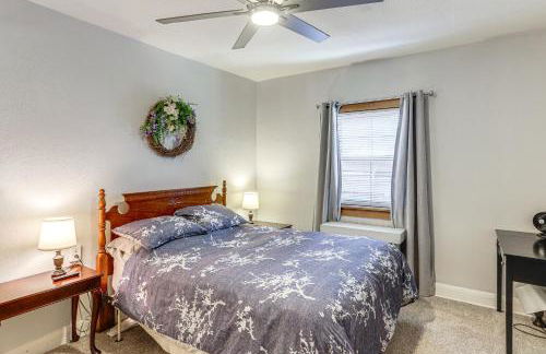 Striking Tudor Revival in Five Points District! - Foto 21