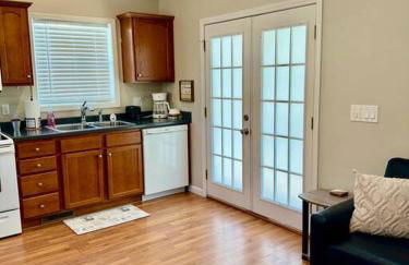 Cottage on Lake James Resort Amenities Included - Photo 13