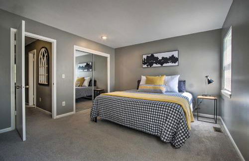 Modern Townhome with Fireplace Near Stoll Park - Foto 15