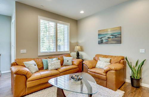 Walk to Public Transit Oceanside Home with Balcony - Photo 6