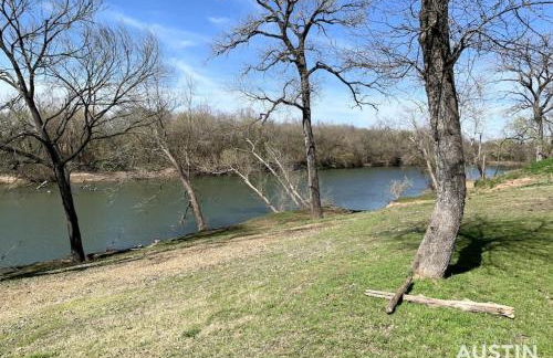 Retreat to the Outdoors with Colorado River Access - Photo 19