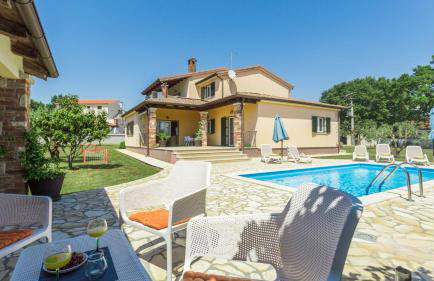 Beautiful villa Pianta with pool in Porec - Photo 7