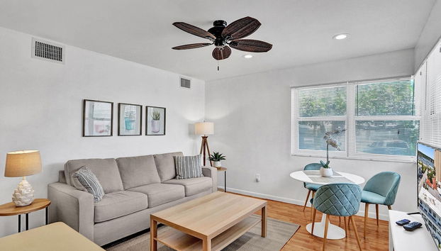 Marine Villas 4 in Hollywood - Foto 3, Habitación