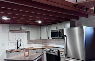 Stylish 1940s Home with Barn Guest House - Foto 2