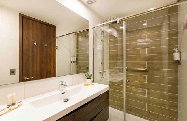 The Place - Photo 60