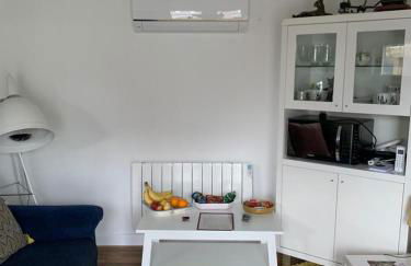 Lindas LODGE Free PARKING air con plus provisions included - Foto 9