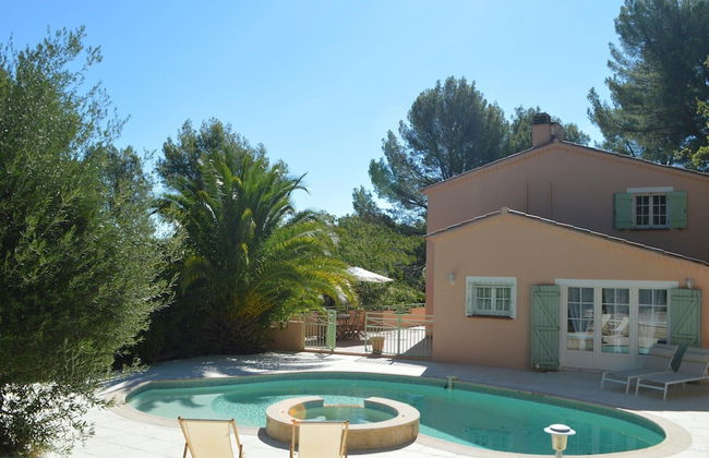 Holiday Home With Large Garden and Pool - Foto 1