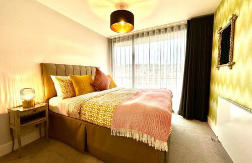 1 Min Walk to the Best Beach! Stunning New 2 Bedroom Apartment - Great Location - FREE Parking - Fast WiFi - Smart TV - sleeps up to 4! Close to Purbeck, Corfe Castle, Sandbanks, Poole & Bournemouth - Foto 3