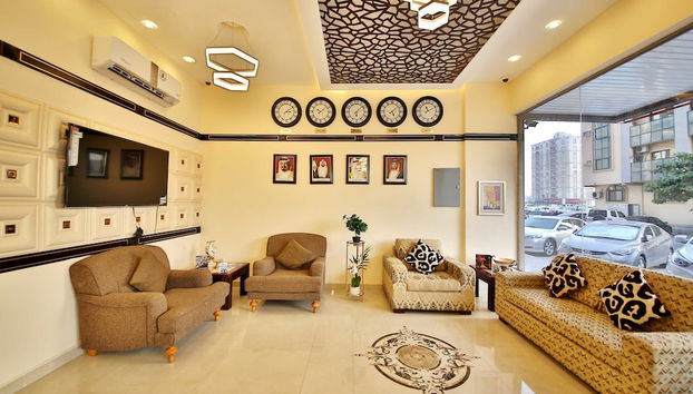 Coin salon dans le hall