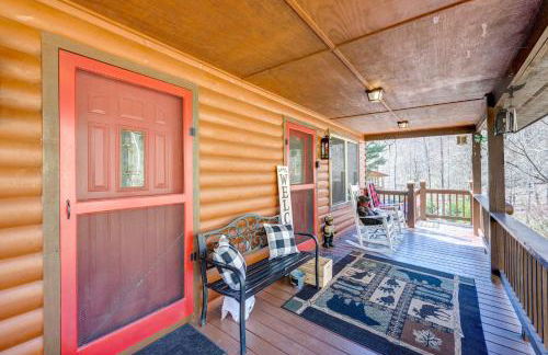 Scenic Marble Cabin with Fire Pit! - Foto 22