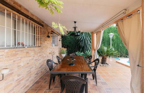 chalet, villa rodeada de naturaleza piscina a doce klm de Valencia y 7 del aeropuerto - Photo 31