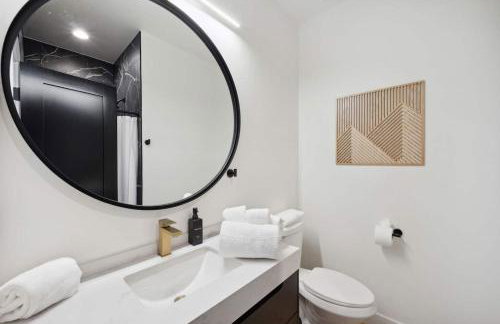 Modern Mountain House with Spa and Scenic Views - Foto 40