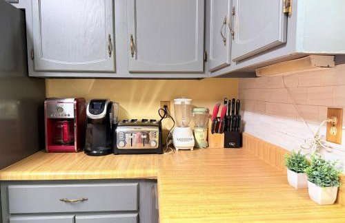 Large 3BR Home for Families and Work Stays With Fast WIFI - Foto 49