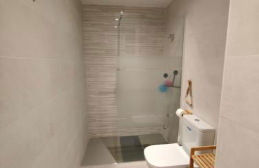 a 100mts playa,dos piscinas, wifi, luminoso - Foto 8