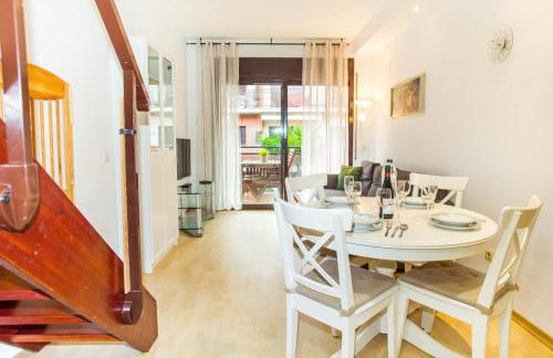 AL28 Duplex en la playa, Fenals, Costa Brava - Foto 2