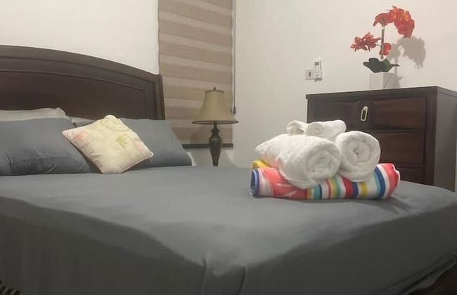 Kensington with pool - Photo 4