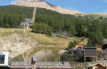 T2 Les orres 1800 pied des pistes avec piscine - Foto 19