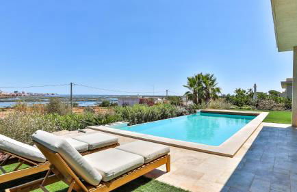 Brand New Waterfront Villa with pool - Foto 5