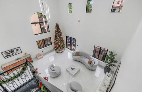 Modern Miami Home with Patio and Pool - Foto 1