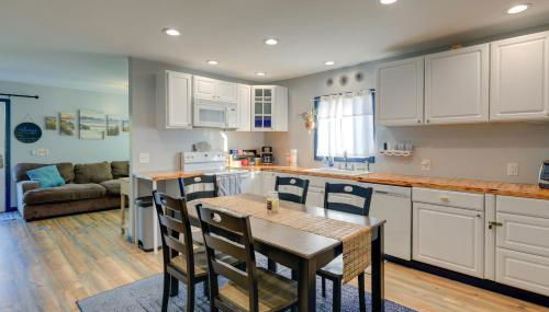 Walk to Fishing Pier, Newport Home with Deck! - Foto 2