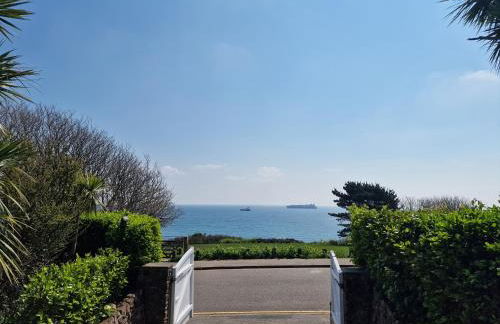 Blue Hills Luxury Apartment, Bay Front with Parking - Foto 25