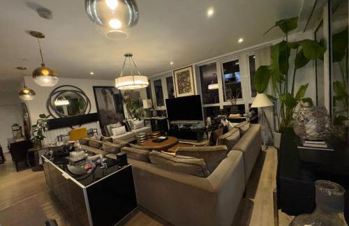 Luxury Nest in the City Glow - Foto 19