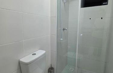 Apto novo com Ar Condicionado bem localizado - Foto 11