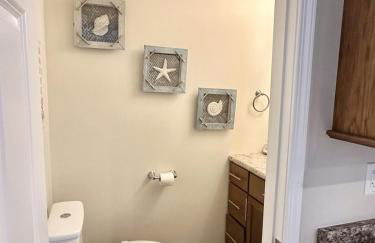 Waterfront Family & Pet Friendly Home with Hot Tub "Sandpiper Shores" - Foto 41