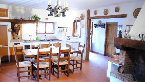 Holiday House- La Magnana Farm - Foto 3, stove