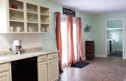 Pool & Spa Hideaway on the Space Coast - Foto 26