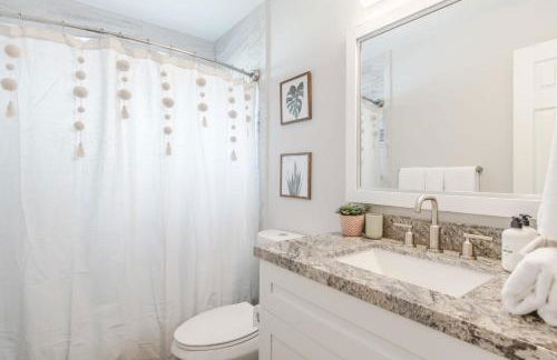 Boho retreat w pool & beach access - Foto 29