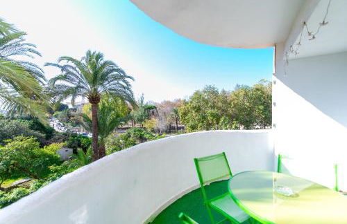 Moderno estudio y piscina a 50 metros de la playa - Photo 13