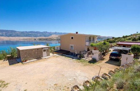 1 Bedroom Lovely Apartment In Bosana - Photo 18