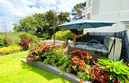 The Town House at Muntham- Luxury Holiday Home with Hot Tub - Photo 5