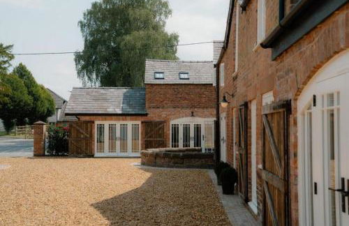 The Carriage House by Birch Stays - Photo 49