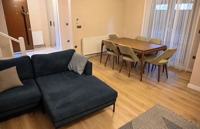 Yonca Evler - Foto 2