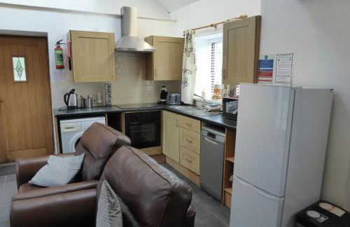 Romeo Cottage - Sleeps 4 - Open Plan Barn - Private Hot Tub & Garden - Foto 31