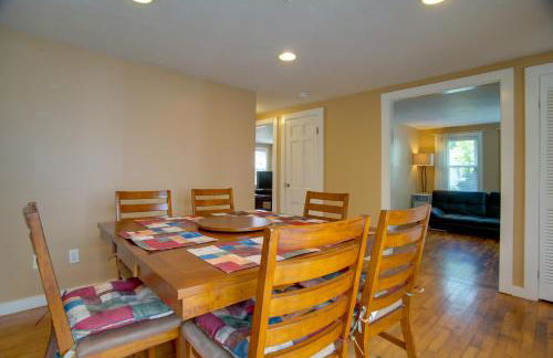 Less Than 1 Mi to Beach Family-Friendly Falmouth Home! - Foto 8